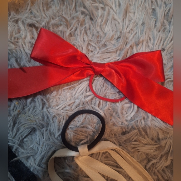 Hair Tie Set - Picture 2 of 4